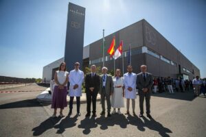 Valquer Laboratorios, con sede y fábrica en Villaminaya, cumple 50 años de innovación con la belleza y el bienestar