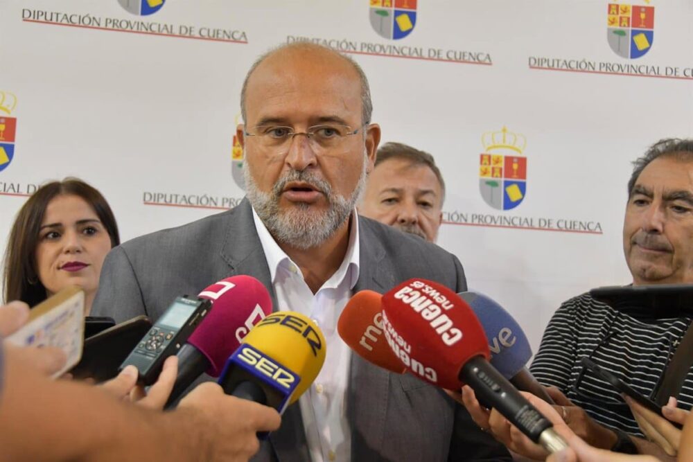 C-LM llama a Instituto Valenciano de Oncología a hacer una "transición ordenada" con los pacientes oncológicos de Cuenca