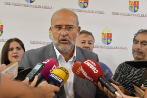 C-LM llama a Instituto Valenciano de Oncología a hacer una "transición ordenada" con los pacientes oncológicos de Cuenca