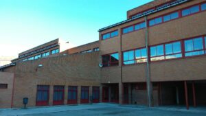 Desalojan a 45 menores del colegio 'San Ildefonso' de Talavera tras una falsa amenaza de bomba
