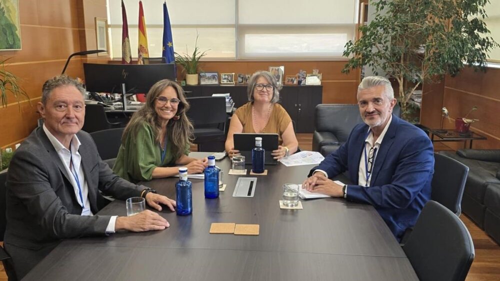 Gobierno C-LM impulsa la recogida selectiva y la circularidad de los residuos del textil y del calzado en la región