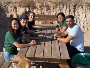 Cuatro becarios rurales del MITECO dejan huella personal y profesional en su estreno laboral en Fresneda de la Sierra