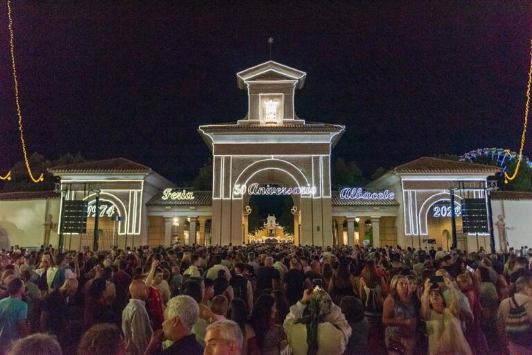 Ecologistas critican la masificación turística de Feria Albacete que hace que la población local se sienta "desplazada"