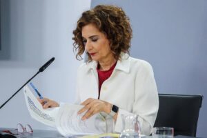 El Gobierno aprueba la quita de deuda autonómica y niega que suponga "ningún agravio" a Cataluña