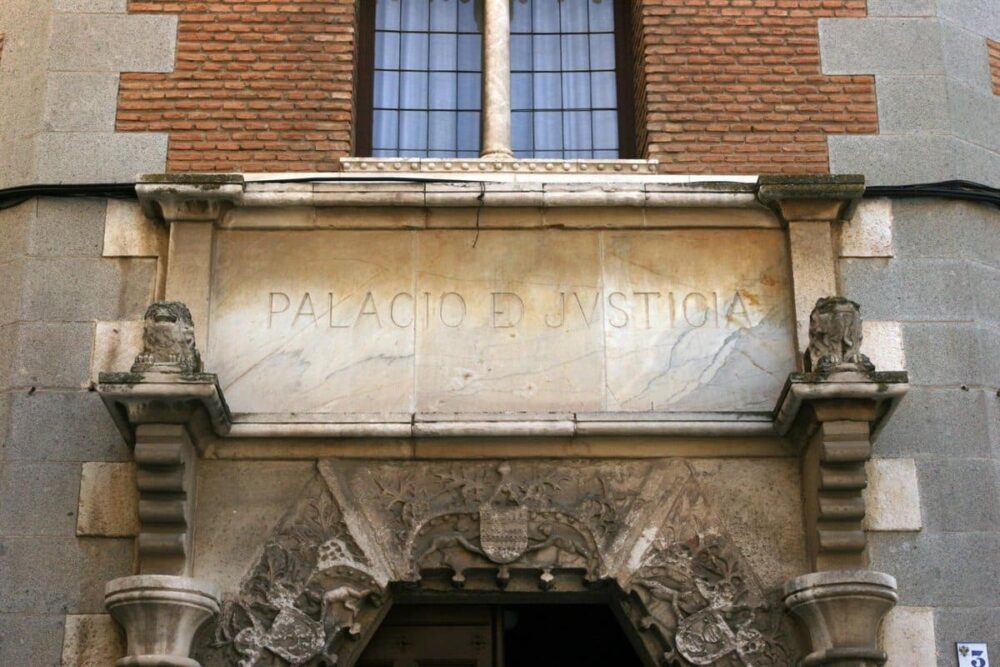 Este martes juzgan a una empleada del antiguo hospital de Toledo por revelar datos clínicos