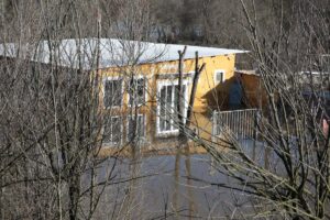 Escalona, a la espera de que la CHT ejecute labores de limpieza en zonas del río cerca de puentes y de viviendas