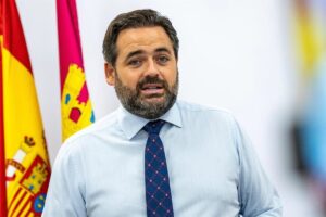 Núñez (PP CLM) insiste en que el aumento del techo de gasto obliga a Page a "dejarse de excusas" y cumplir compromisos