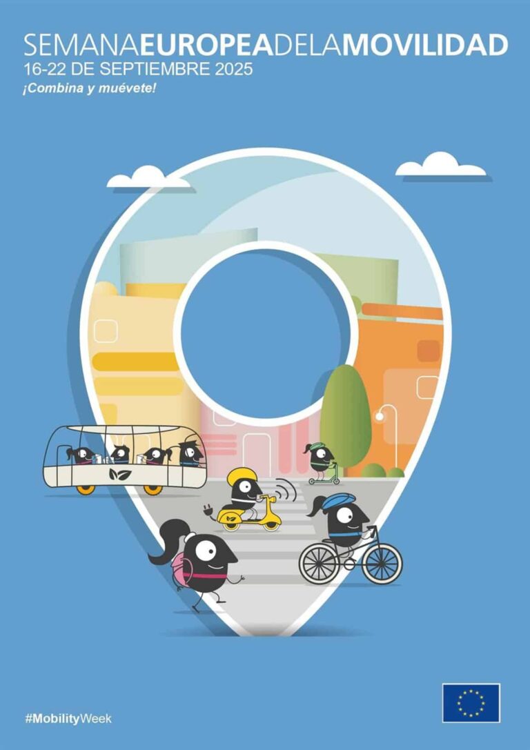 Un paseo en bici por las calles de Albacete, entre las diversas actividades con motivo de la Semana de la Movilidad