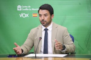 Vox lamenta que Cortes C-LM no debatan prohibir el velo islámico y la fiesta del cordero: "Sus fiestas, en sus países"
