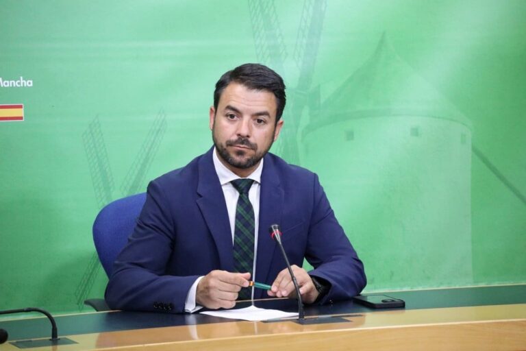 Vox pide comparecencia de Simón para explicar cómo ha afectado a las mujeres de C-LM el fallo de pulseras antimaltrato