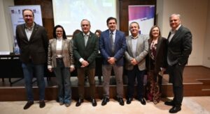 Valverde Destaca la Importancia del Reglamento de Servicios Municipales en Encuentro de la FEMP y COSITAL