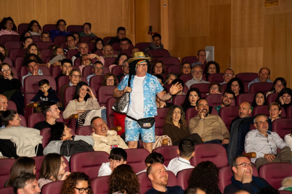 El Sábado de los Ansiosos suma solidaridad con la X Gala Benéfica “Los Madruga” a favor de AsoNevus 6