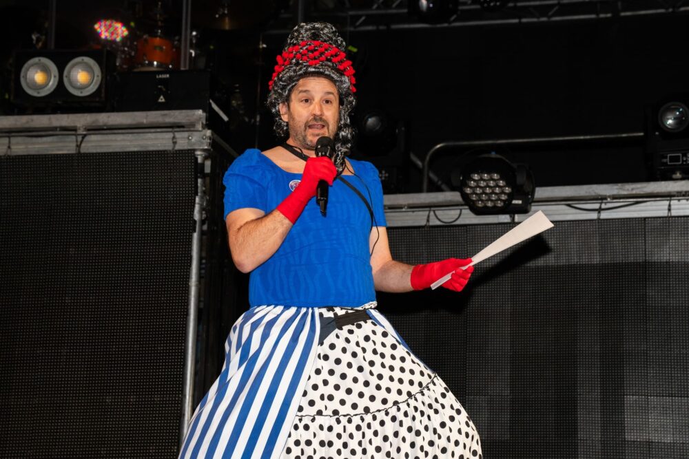 El Sábado de los Ansiosos celebra su 20º aniversario con una noche redonda en Herencia 3