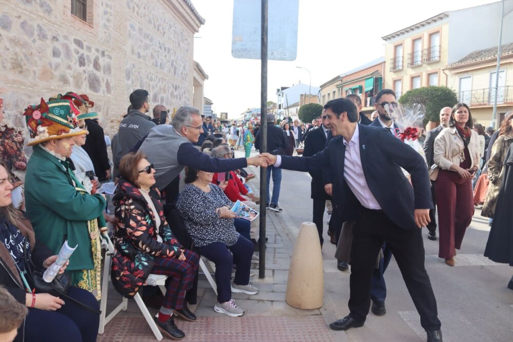 Más de 3.500 participantes convierten el Martes del Ofertorio 2026 en una jornada histórica para el Carnaval de Herencia 11