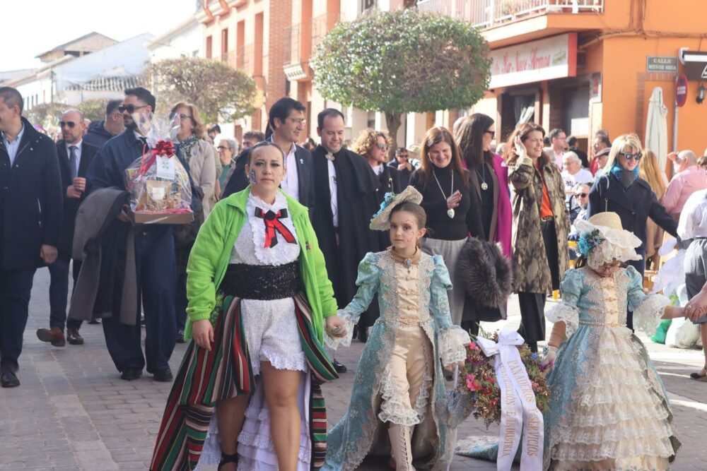 Más de 3.500 participantes convierten el Martes del Ofertorio 2026 en una jornada histórica para el Carnaval de Herencia 12
