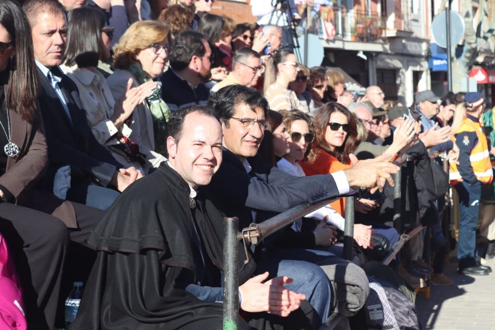 Más de 3.500 participantes convierten el Martes del Ofertorio 2026 en una jornada histórica para el Carnaval de Herencia 14