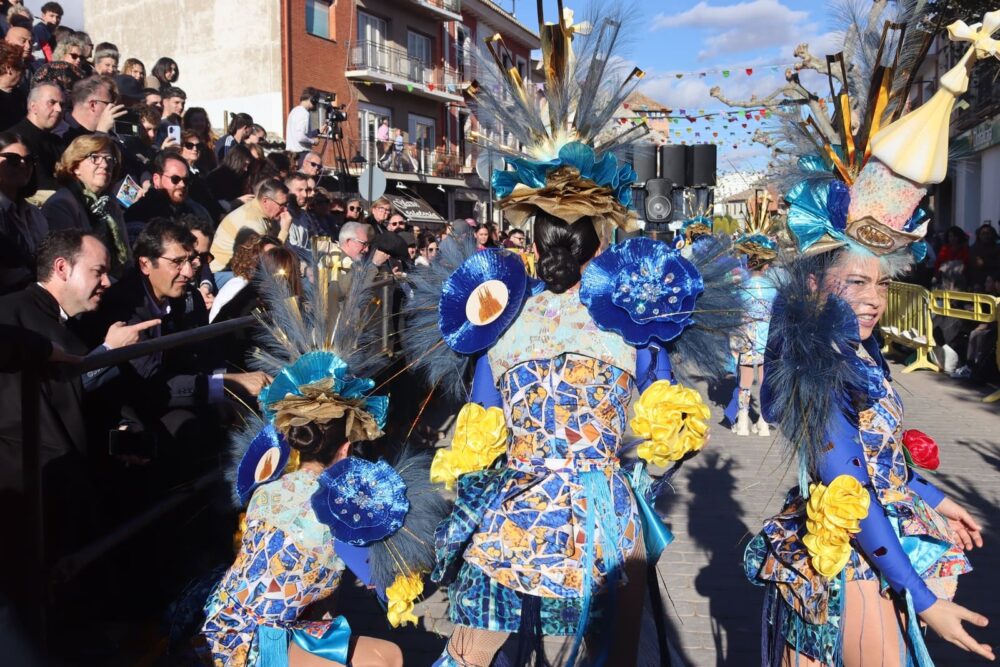 Más de 3.500 participantes convierten el Martes del Ofertorio 2026 en una jornada histórica para el Carnaval de Herencia 18