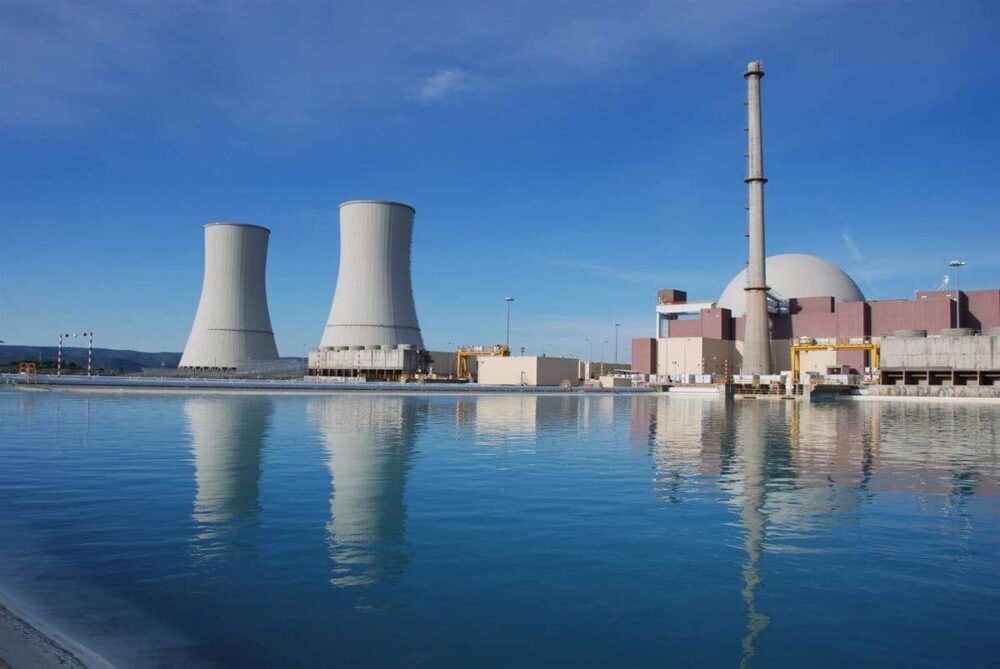 Las centrales nucleares desactivan sus planes de emergencia tras recuperar la alimentación eléctrica exterior