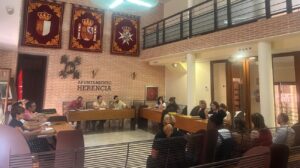 Reunión del Consejo Escolar Municipal en el Ayuntamiento de Herencia